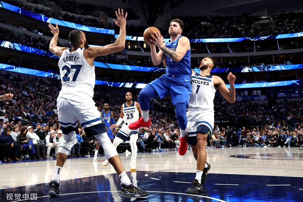 但她从未因 但她从未因